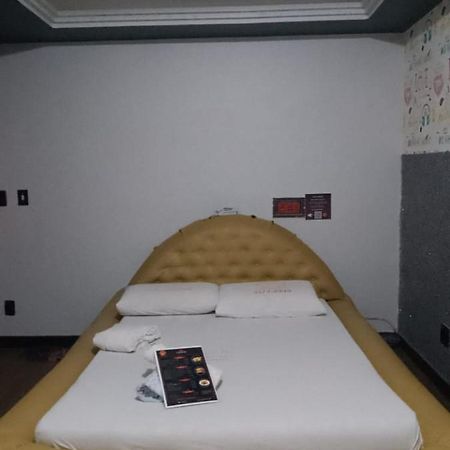 Hotel L Motel 1001 Noites - Setor O Бразиліа Екстер'єр фото